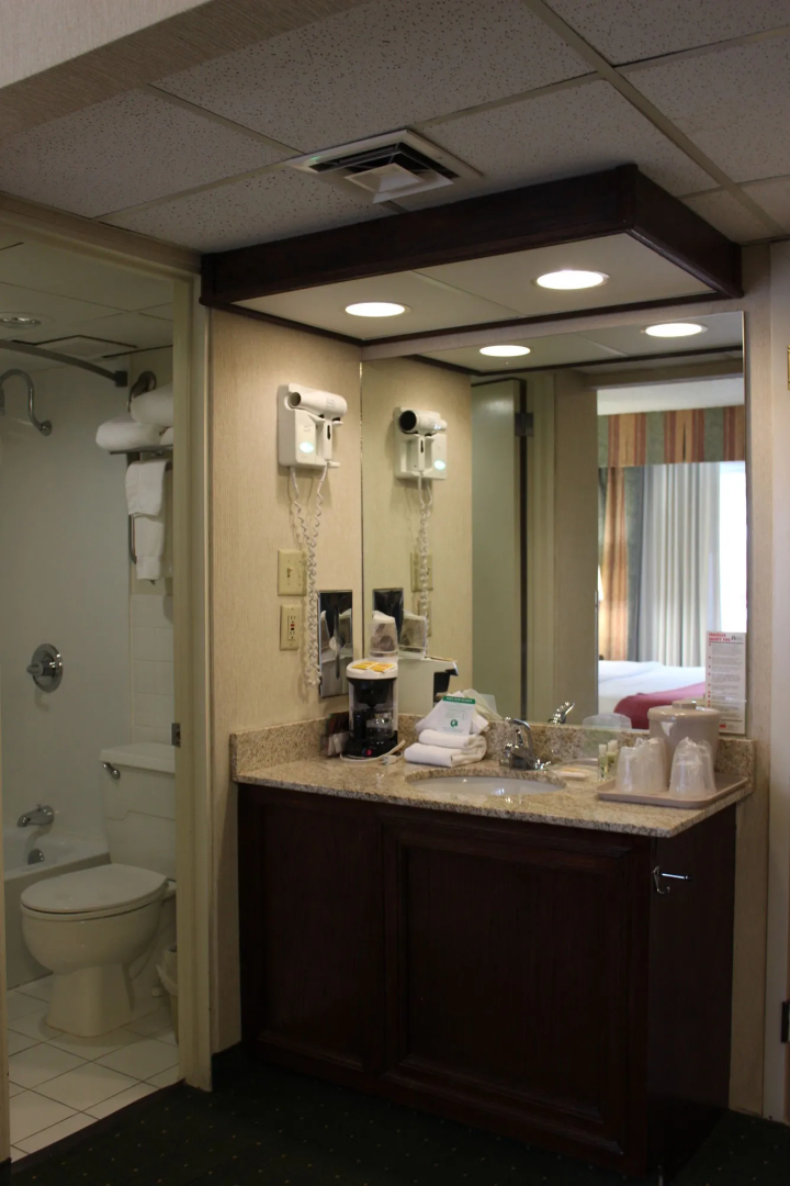 Holiday Inn Des Moines-Airport/Conf Center by IHG