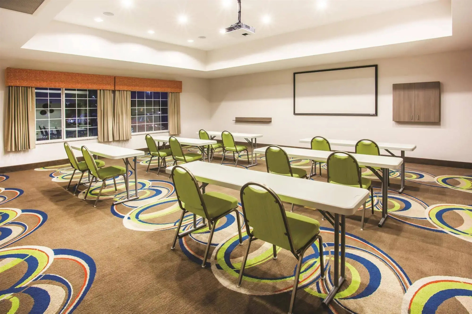 La Quinta Inn & Suites by Wyndham St. Paul-Woodbury