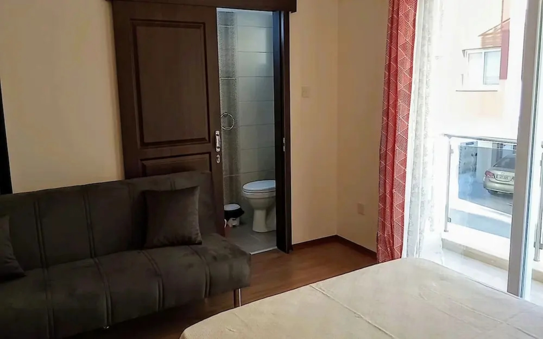 Longbeach Studio Apartment