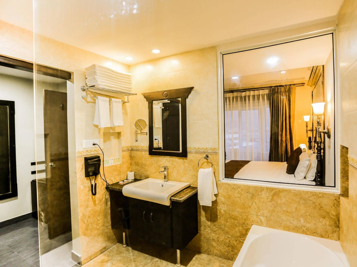 Da Yatra Courtyard Hotel & Resort