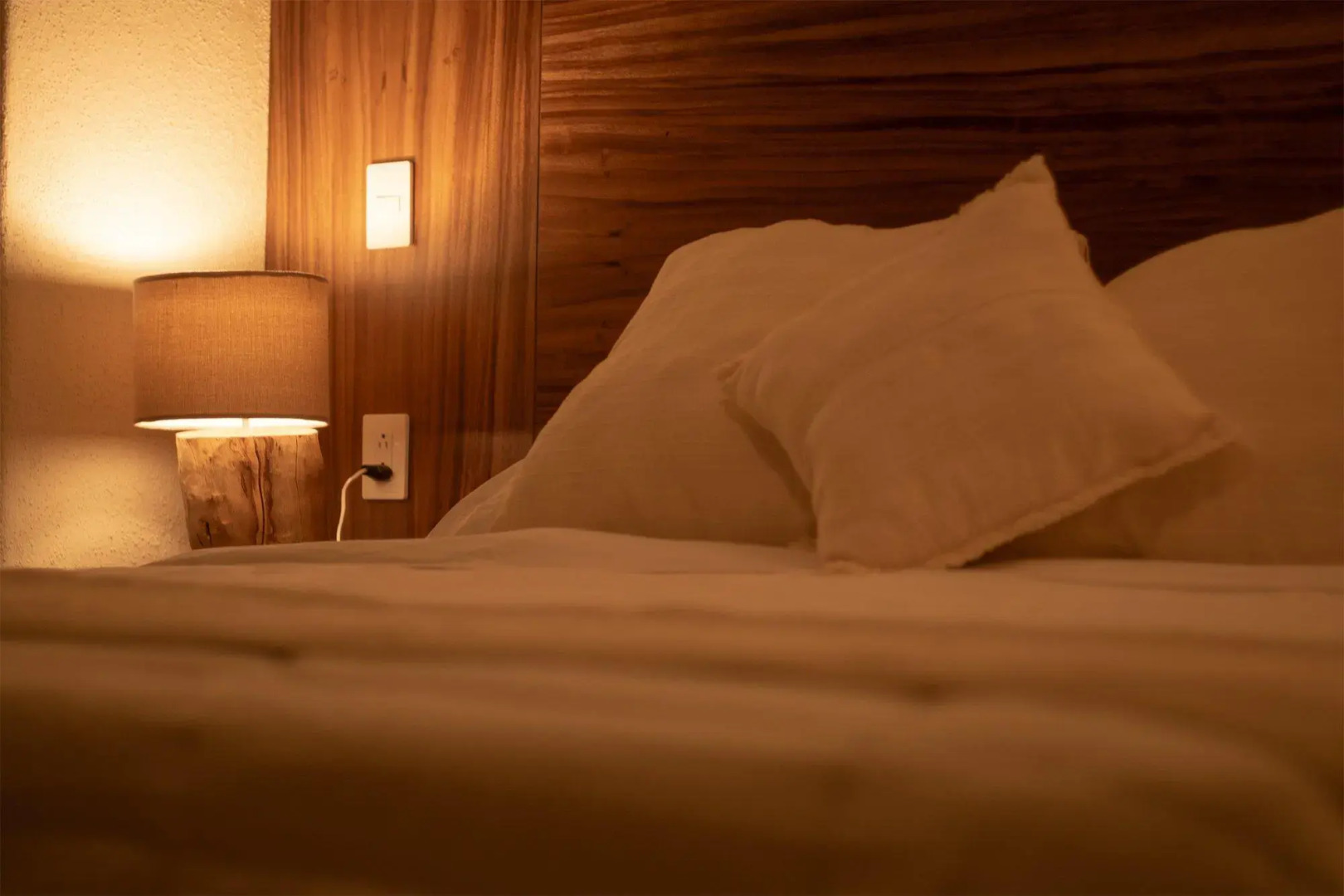 Seuia Departamentos con alberca a pasos del lago