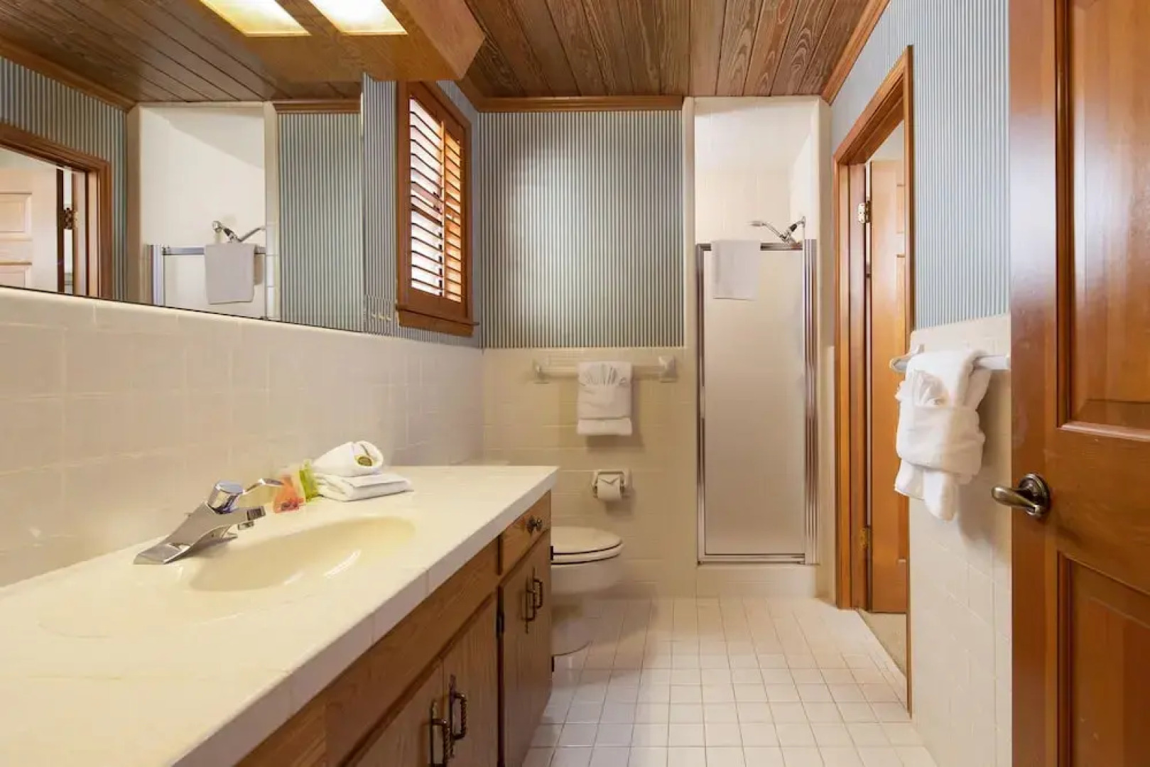 Calcamco-rio Rr9030 4 Bedroom Home by RedAwning