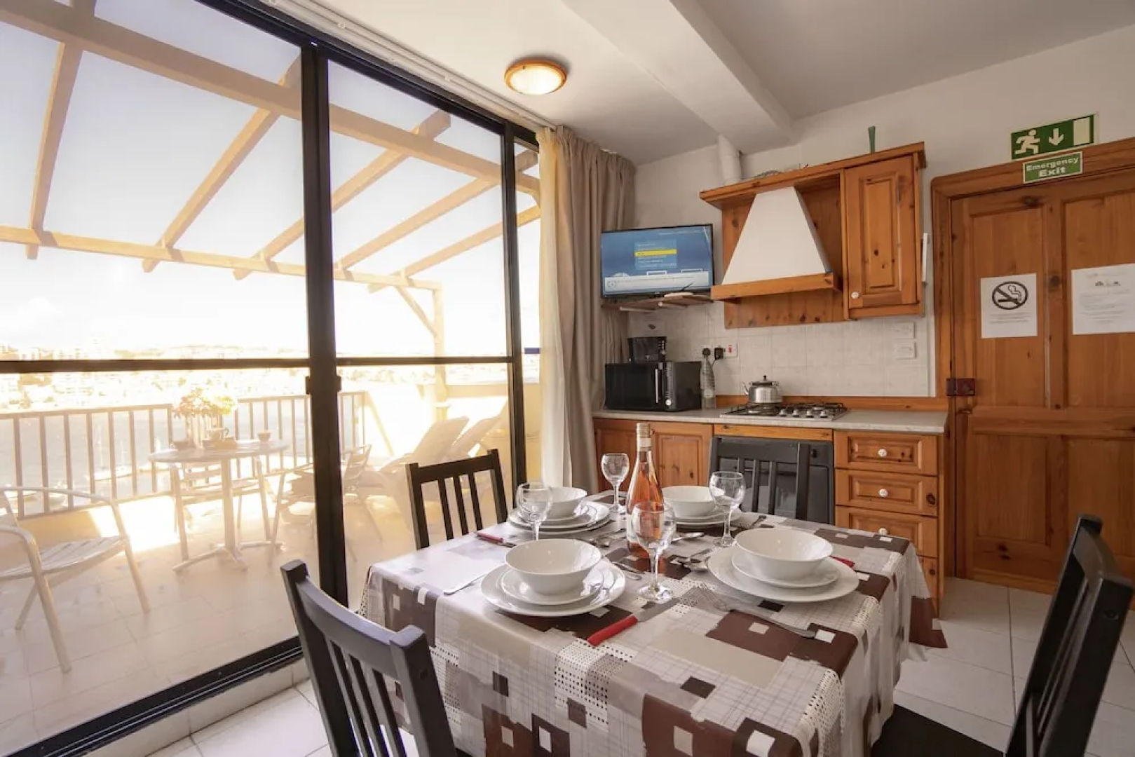 Getawaysmalta - Harbour Lights Seafront Penthouse With Terrace St Paul's Bay