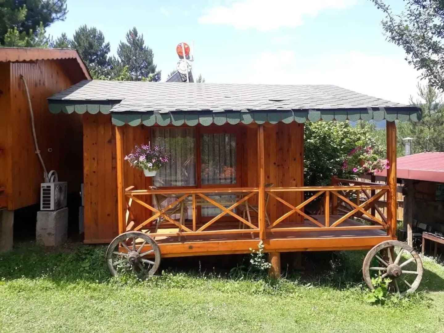 Nesilce Tatil Köyü