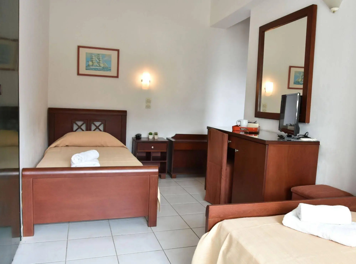 Hermes Hotel