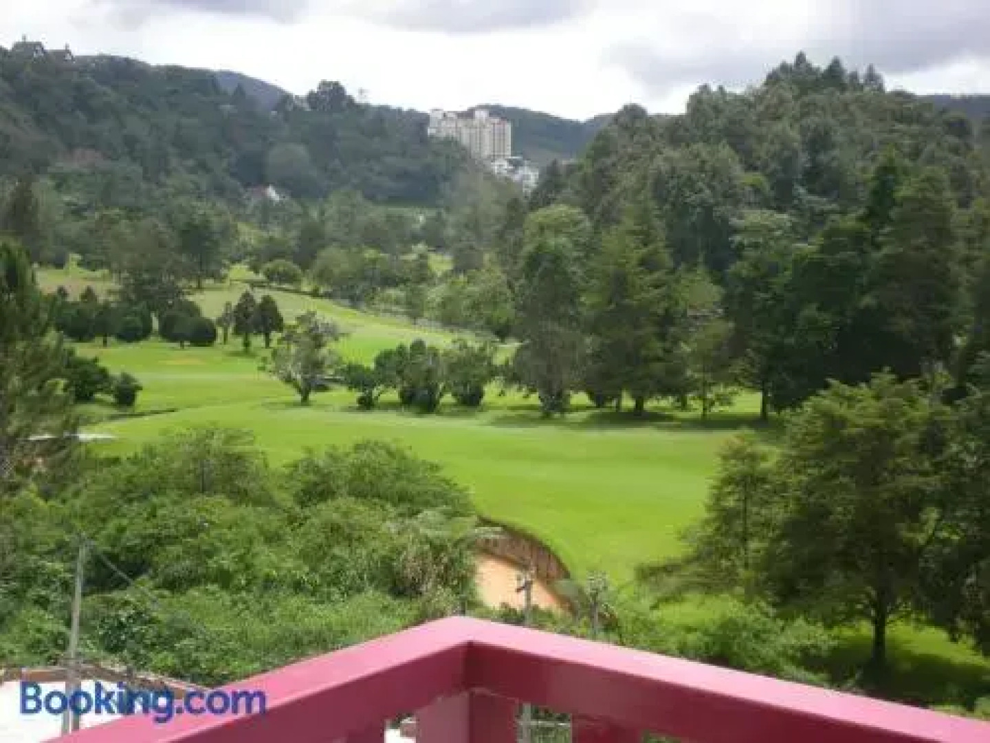 CH Green Stay Resort Apartment