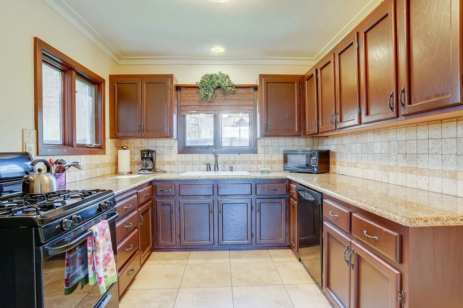 Pet-friendly Albany Cottage With BBQ on the Deck by Redawning