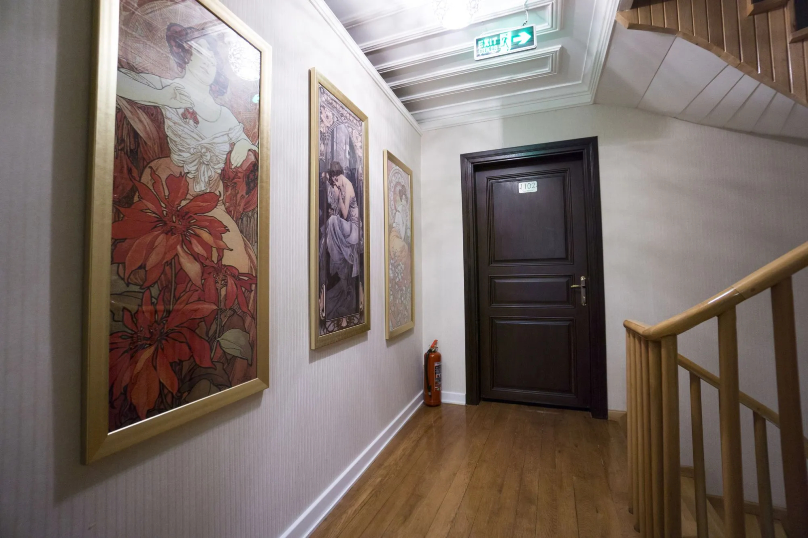 Mezzo Hotel