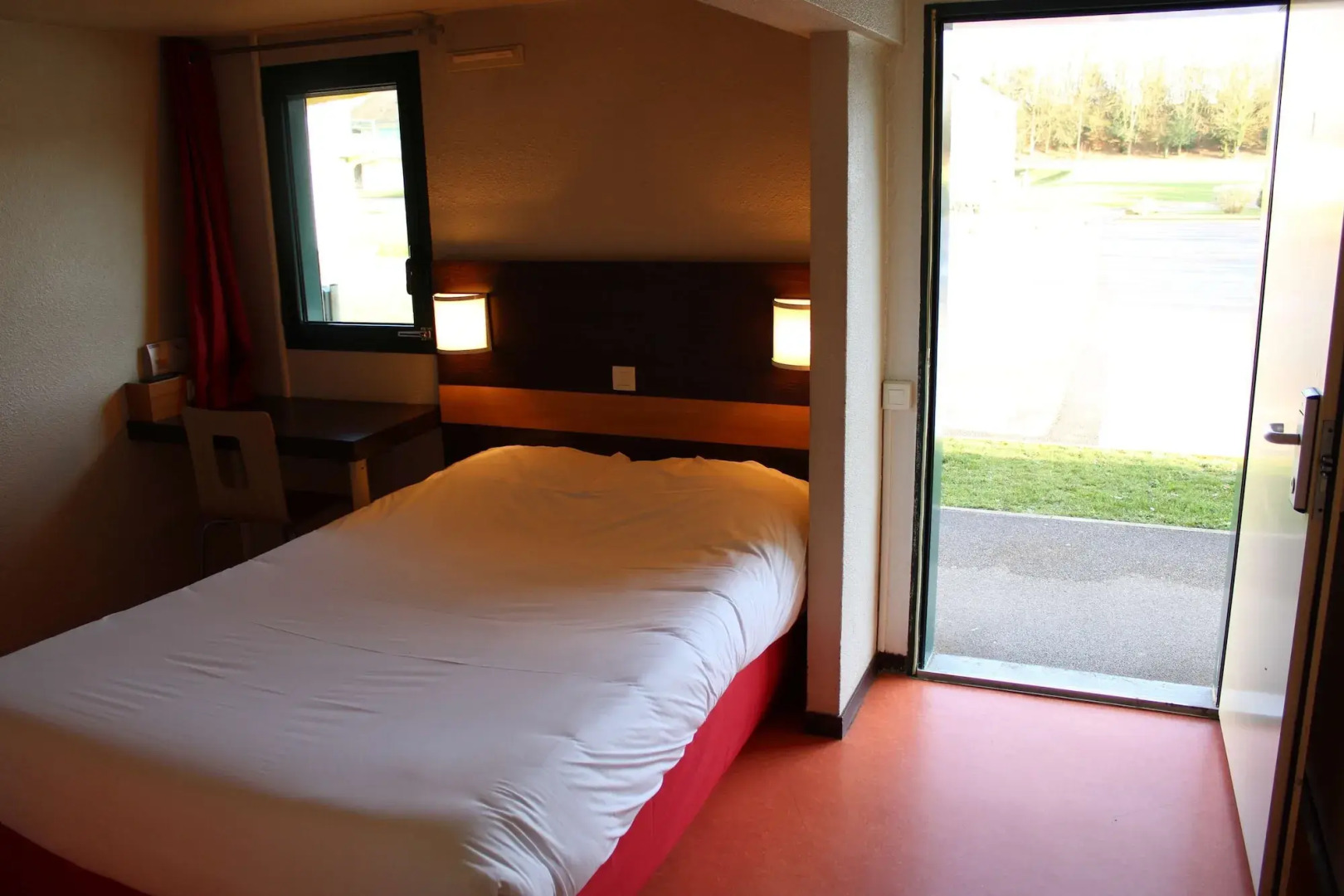 Première Classe Amiens Est - Glisy