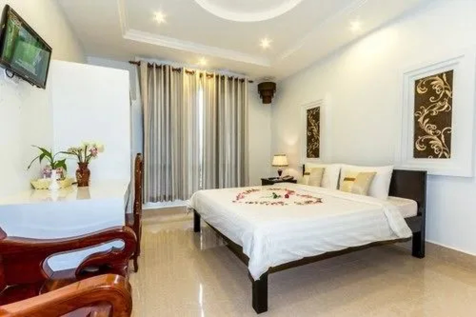 Shining Family Boutique