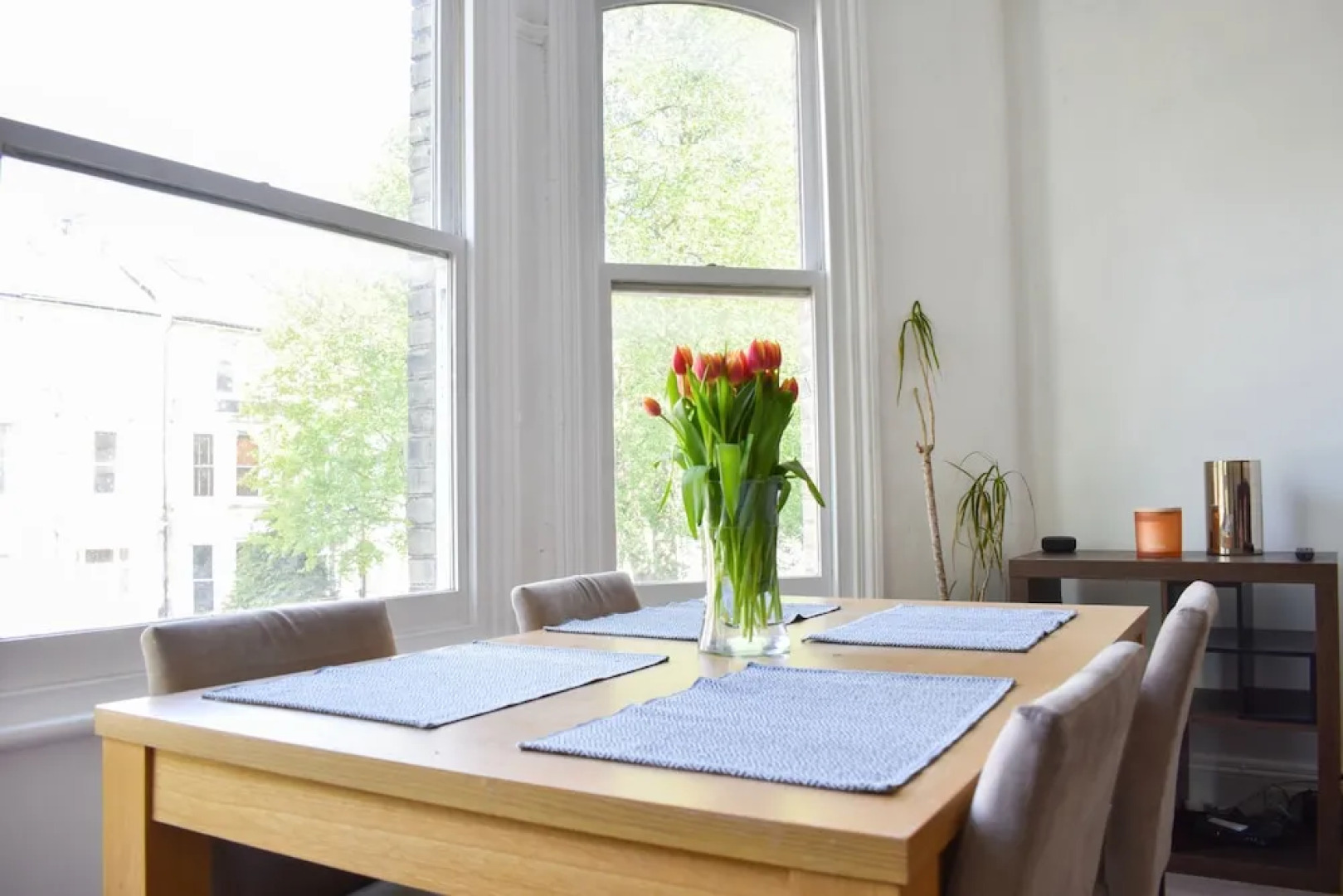 Spacious 3 Bedroom Hove Apartment