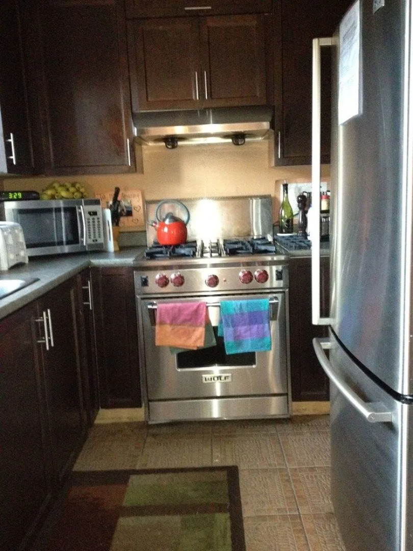 Repos & Manna Downtown Montreal