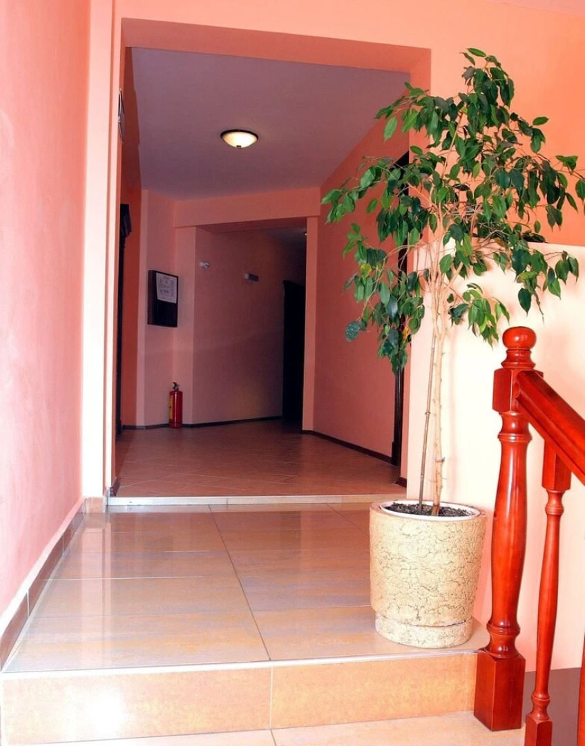Hotel Mants II