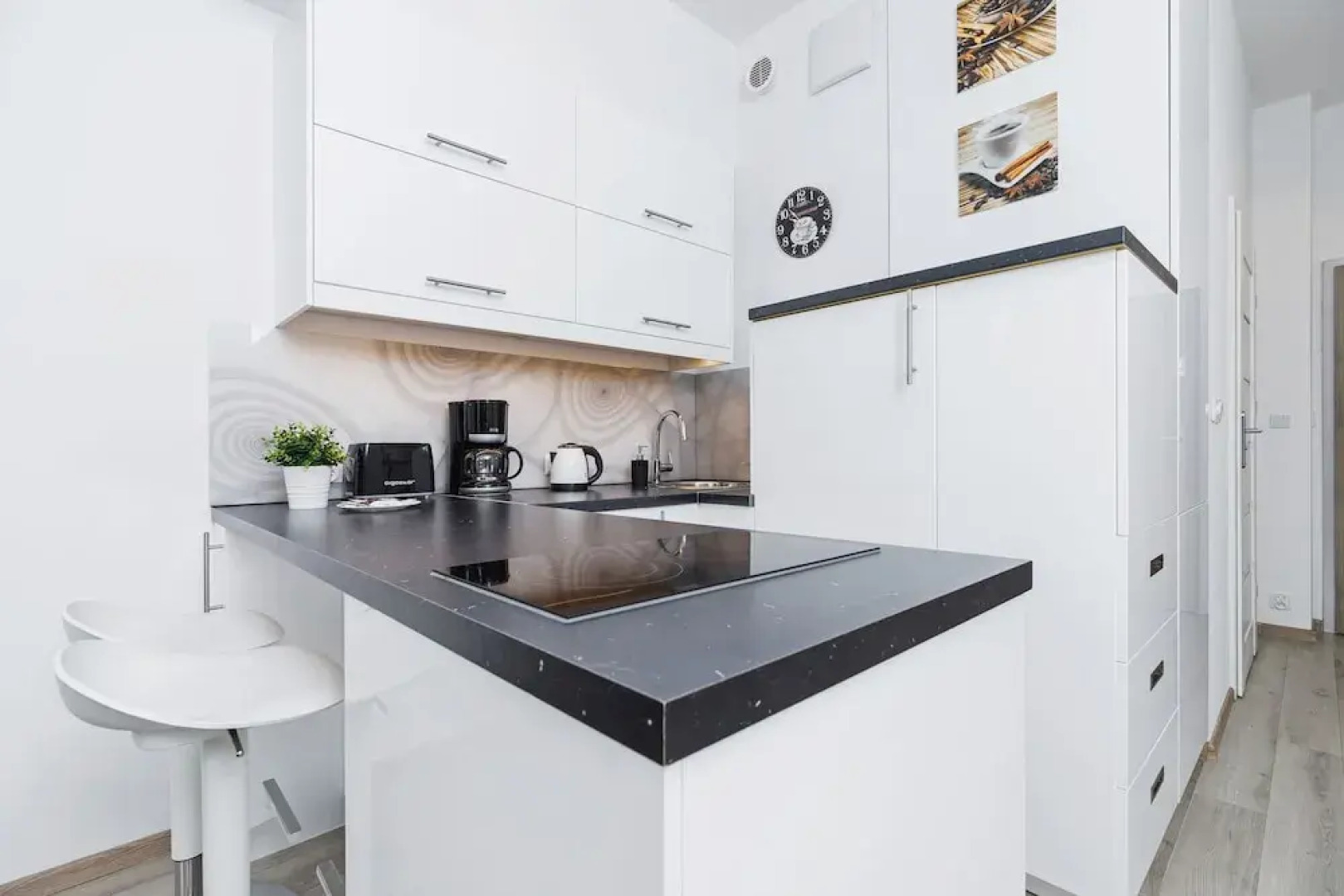 Studio Lubelska Cracow by Renters