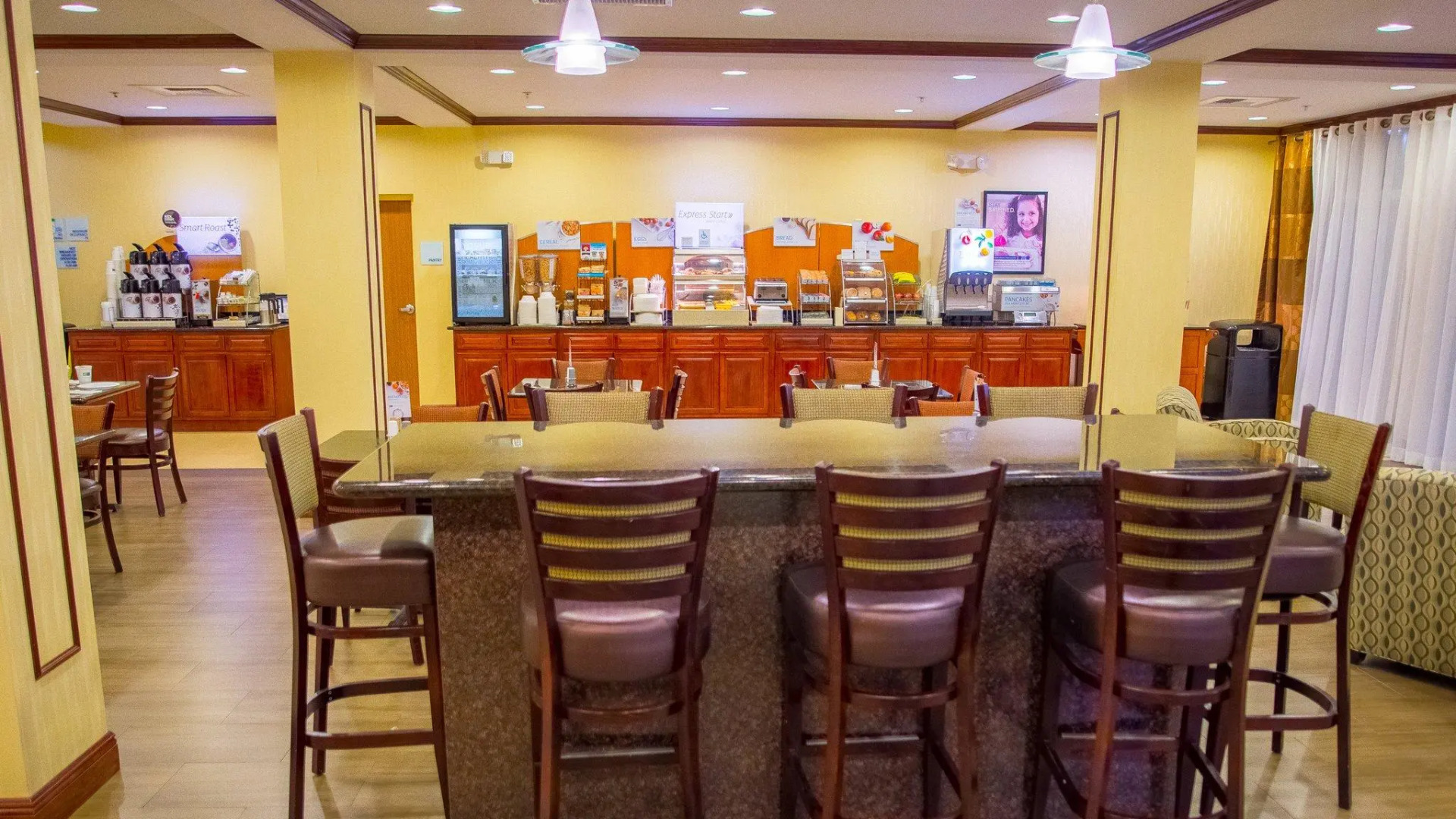 Holiday Inn Express & Suites Palm Bay by IHG