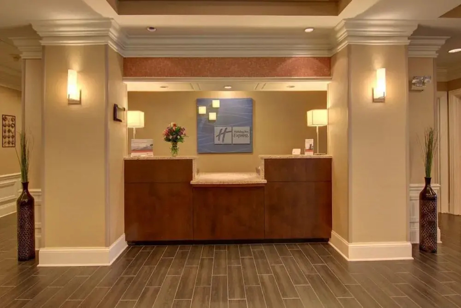 Holiday Inn Express & Suites Alpharetta - Windward Parkway