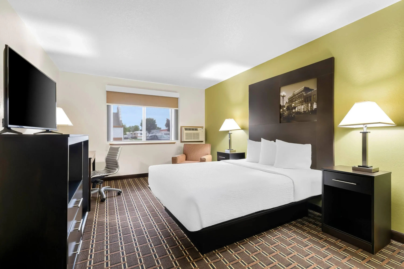 Super 8 by Wyndham La Crosse