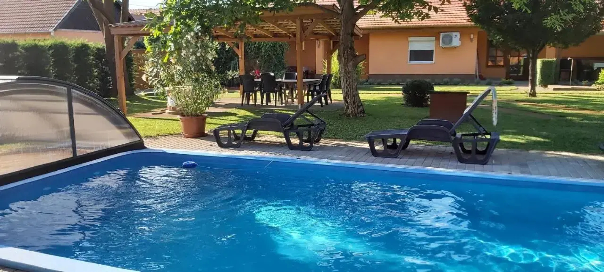 Diofa Vendeghazak