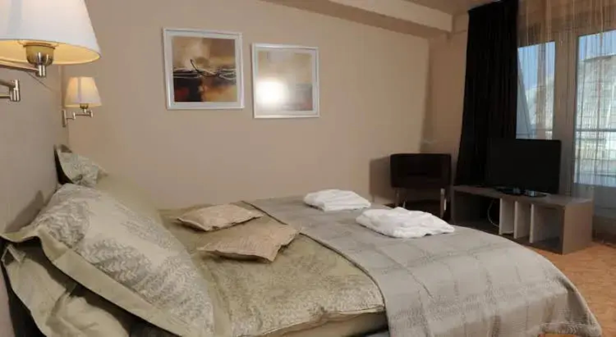 Elite Plaza Hotel