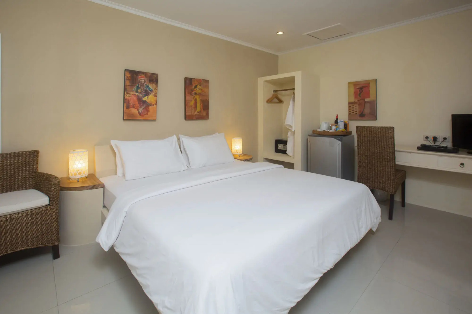 Scallywags Smugglers