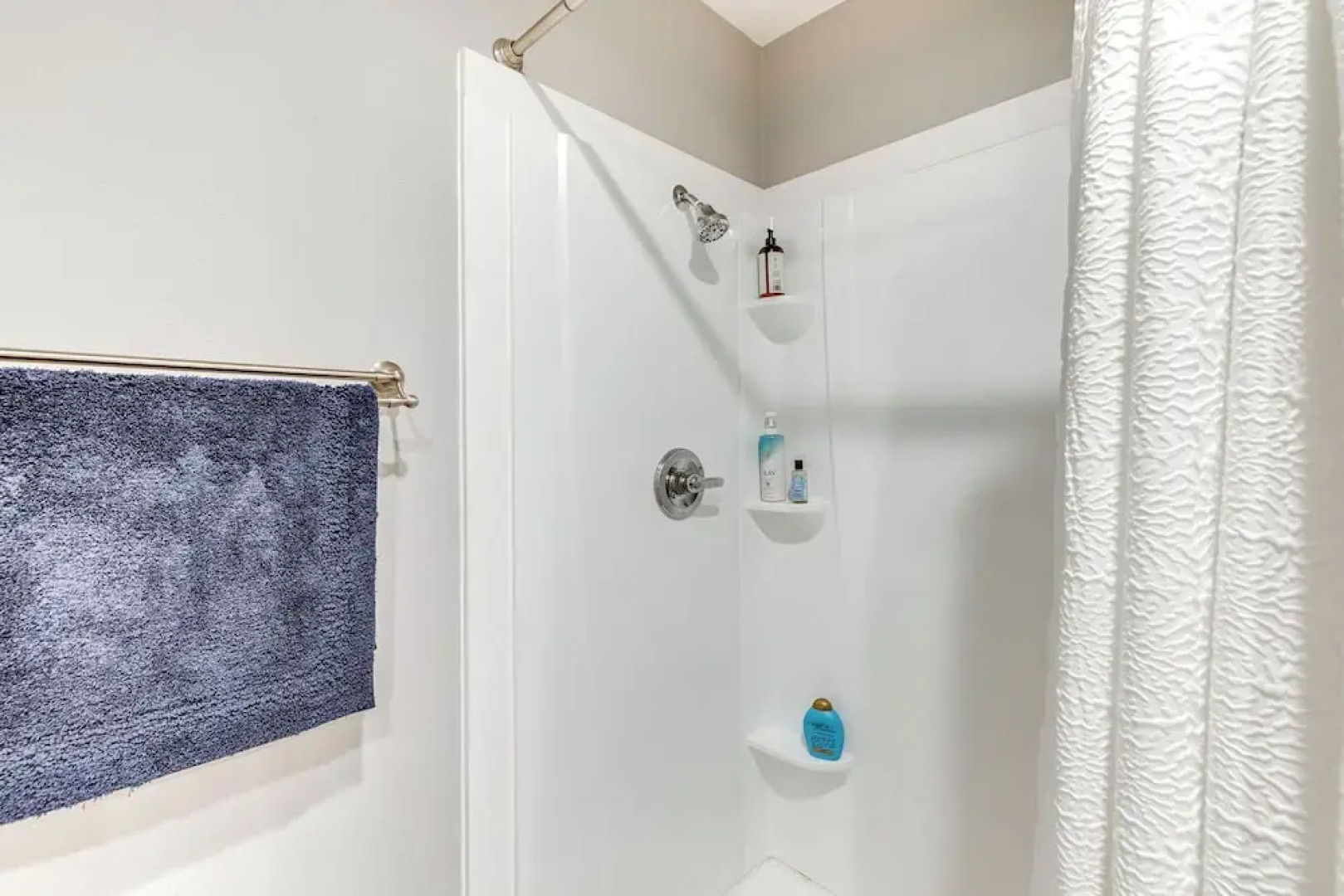 Bayfront Retreat w/ Private Beach in Birch Bay