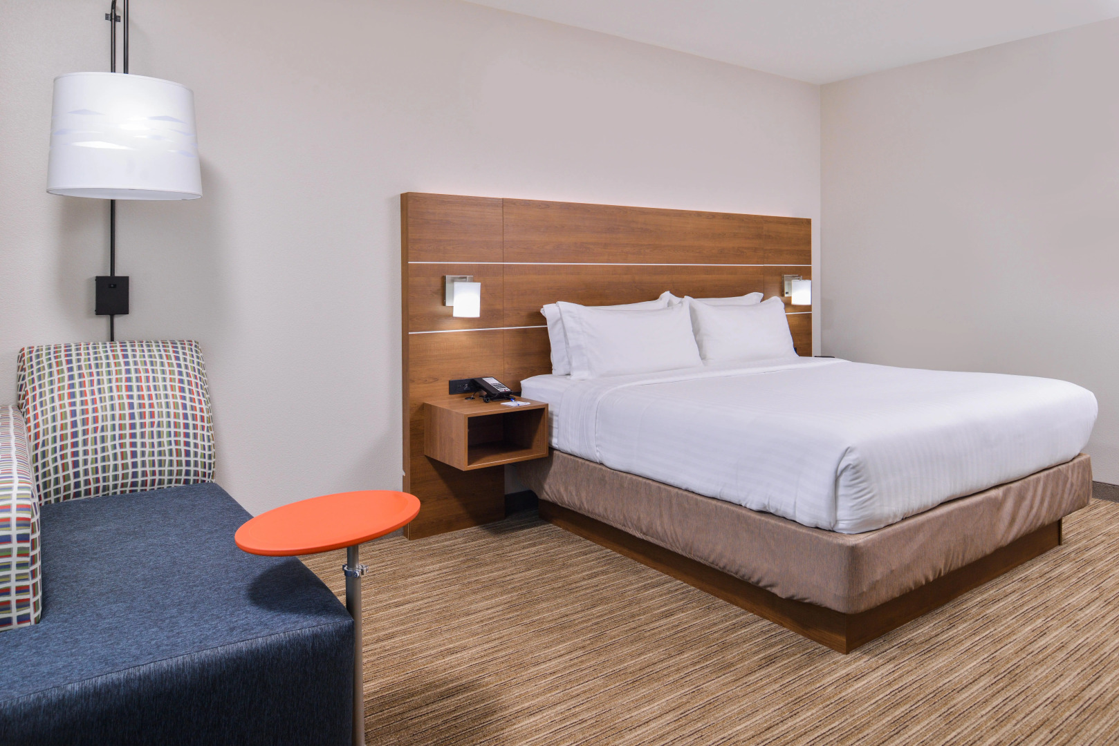 Holiday Inn Express & Suites Siloam Springs by IHG