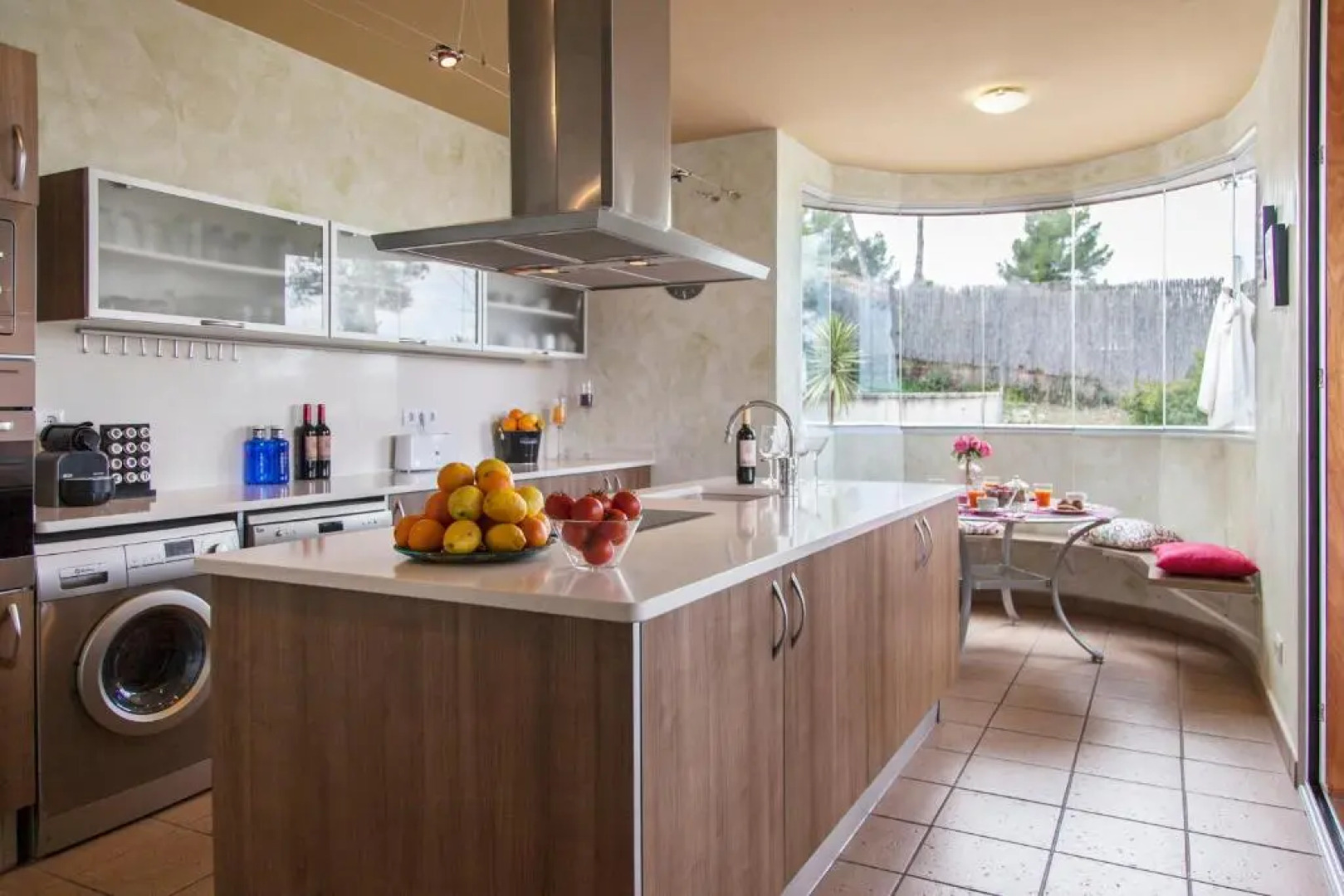 Villa Los Pinos 14 People AC Very confortable Outdoor area View Calm Area 10 minutes Drive From Sitges