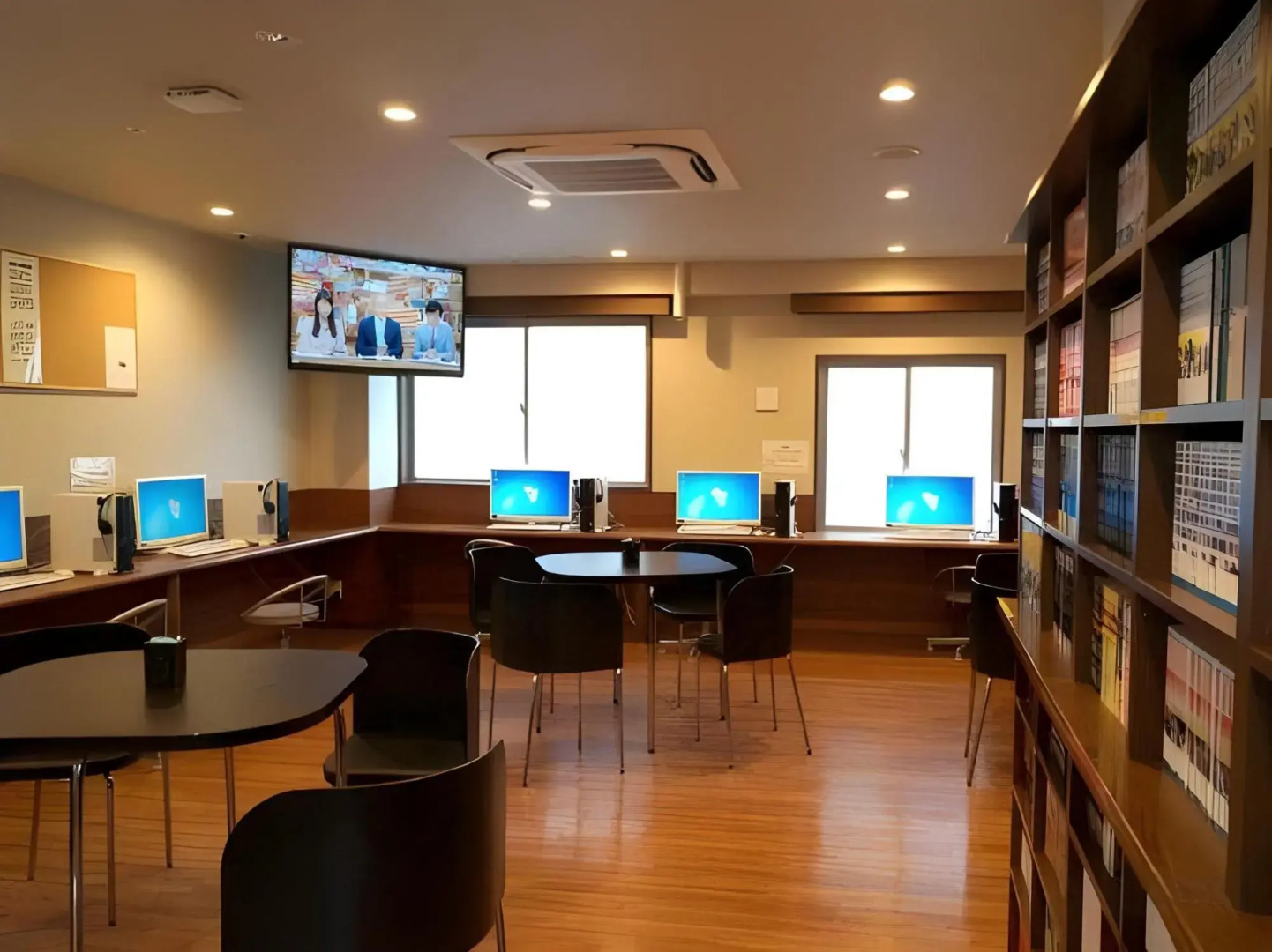 Capsule Hotel Kobe Sannomiya (Male Only)