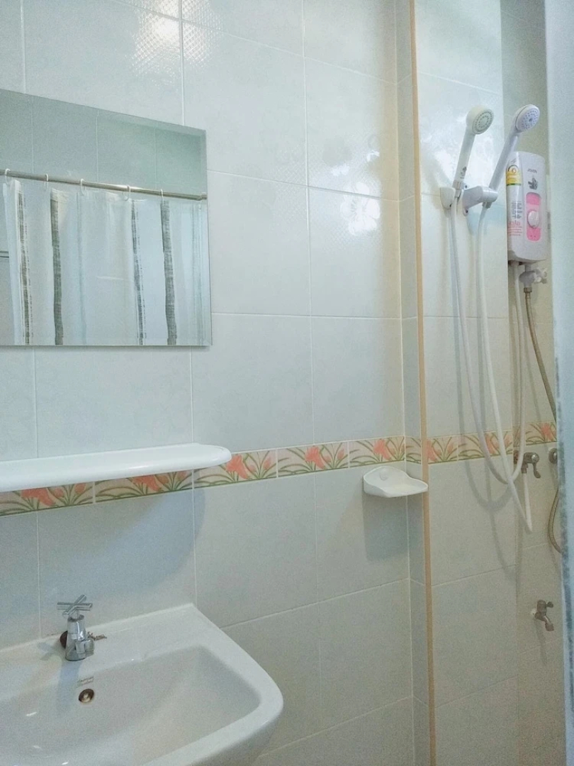 Chomthong Boutique House