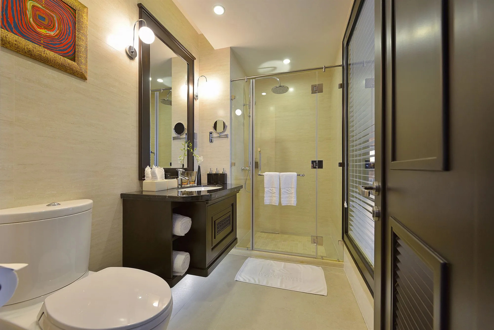 Paradise Suites Hotel