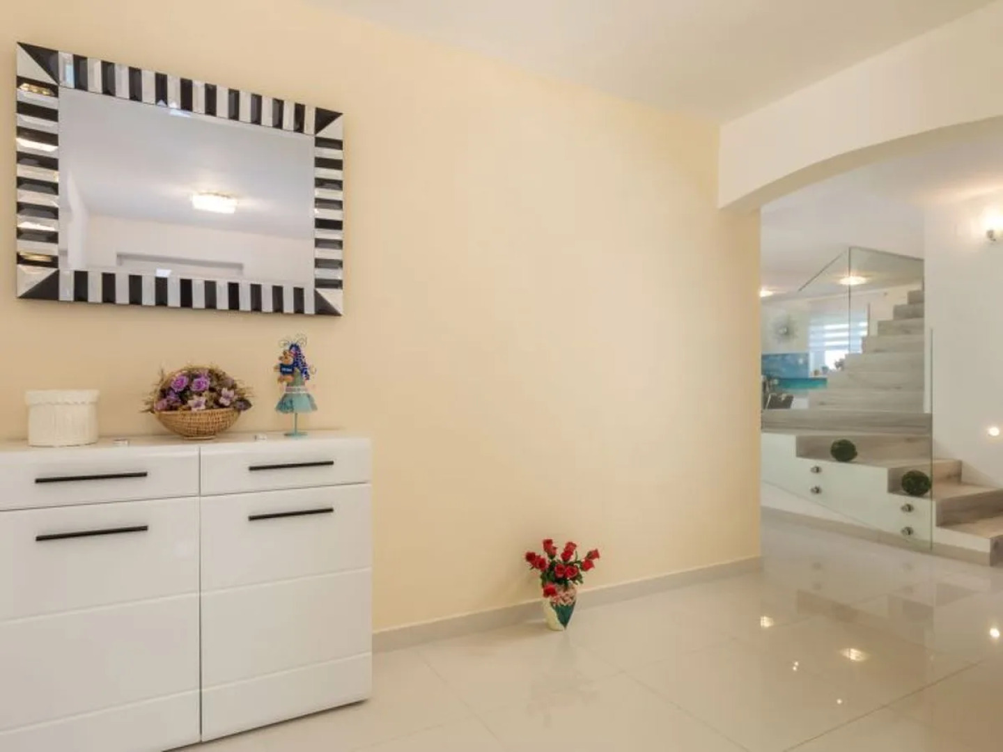 Villa Gabriel (LBN417)