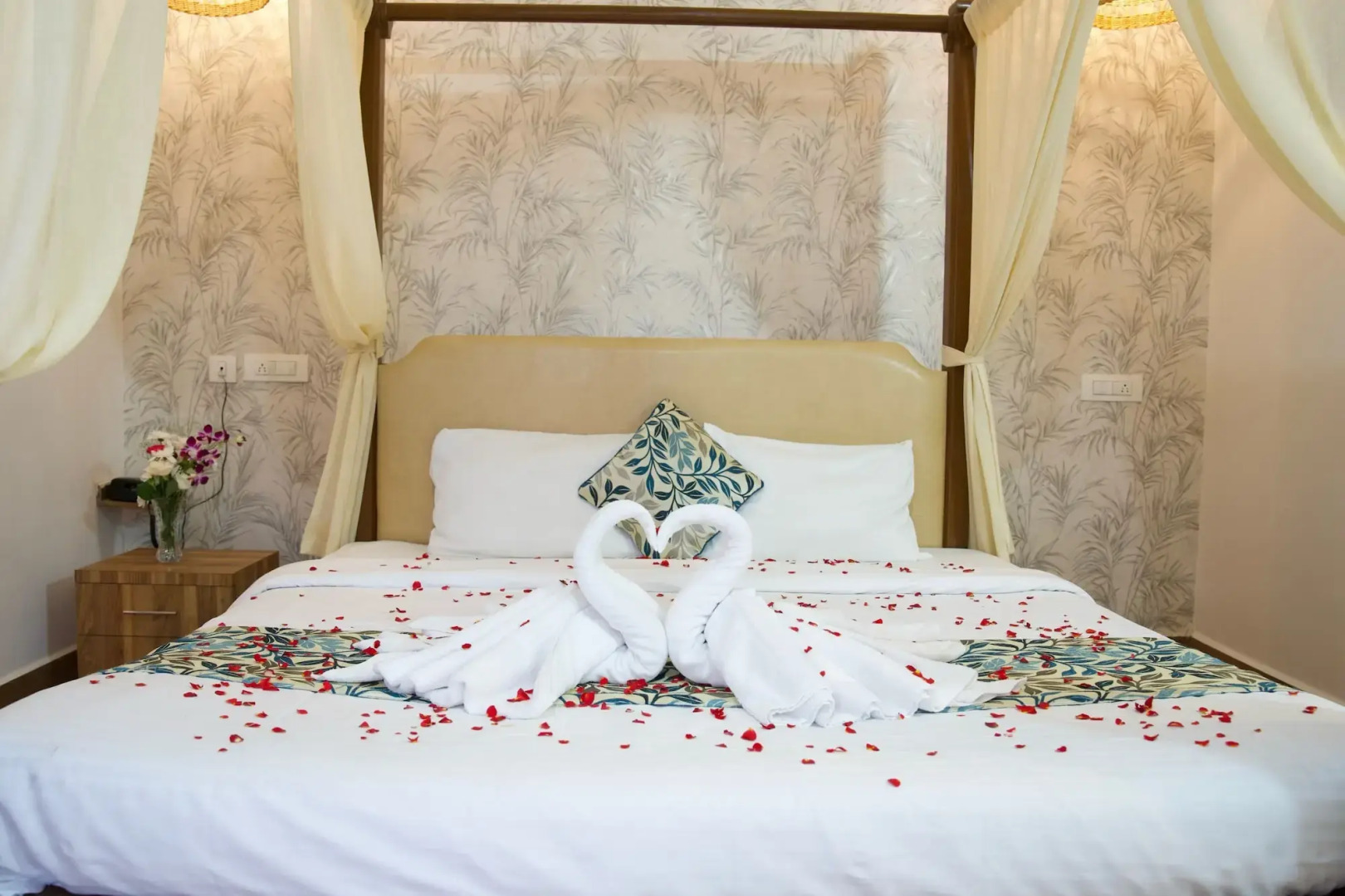 Larios Beach Holidays