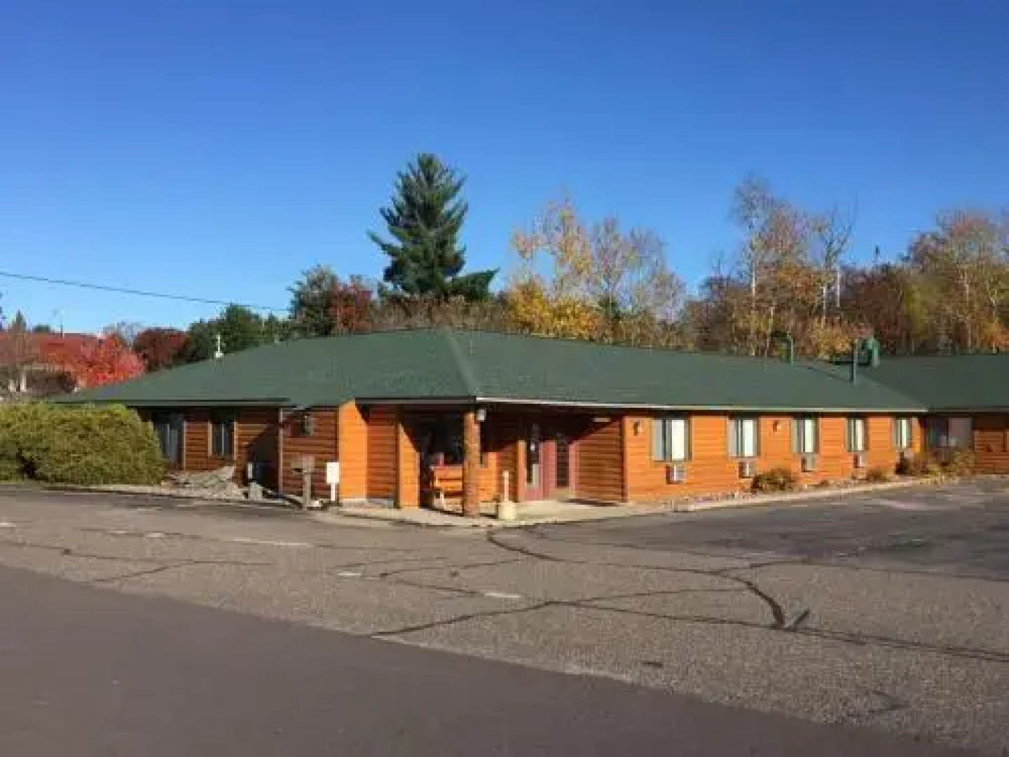 Northwoods Inn & Suites