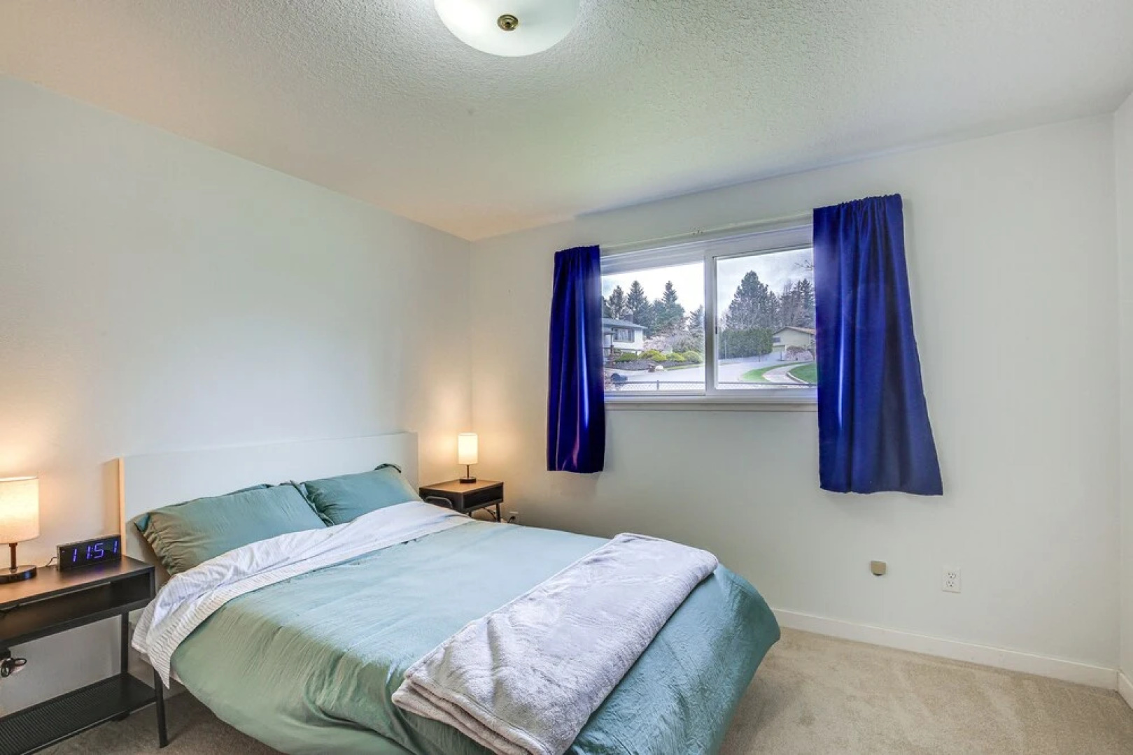 Peaceful Gresham Home w/ Grill: 2 Mi to Downtown