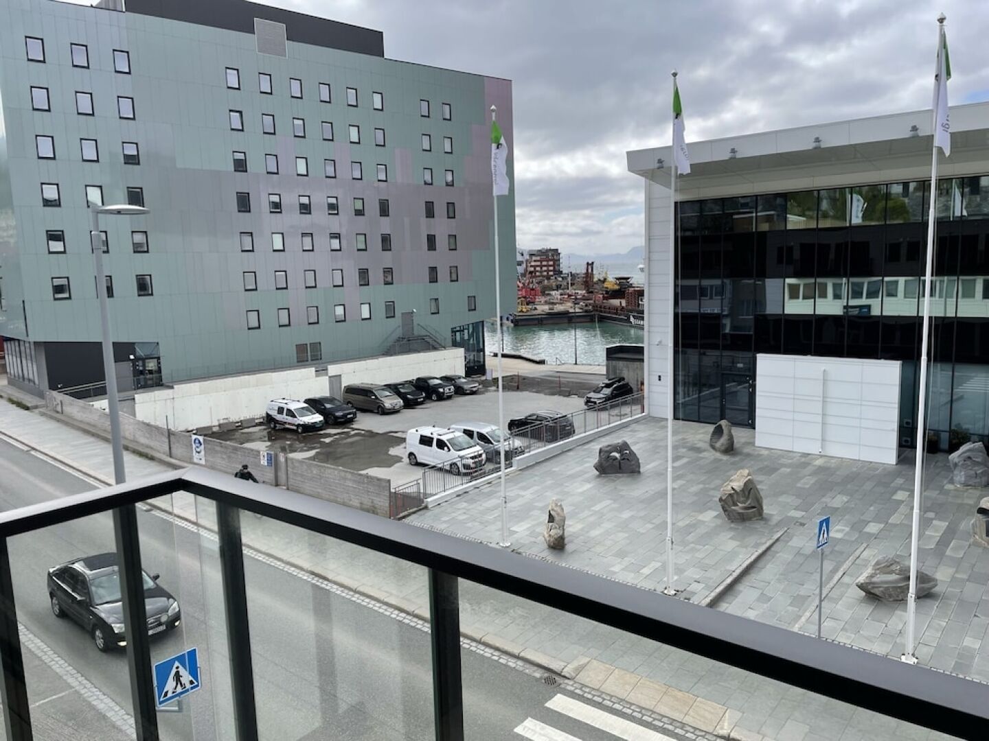 Arctic Sea Apartments