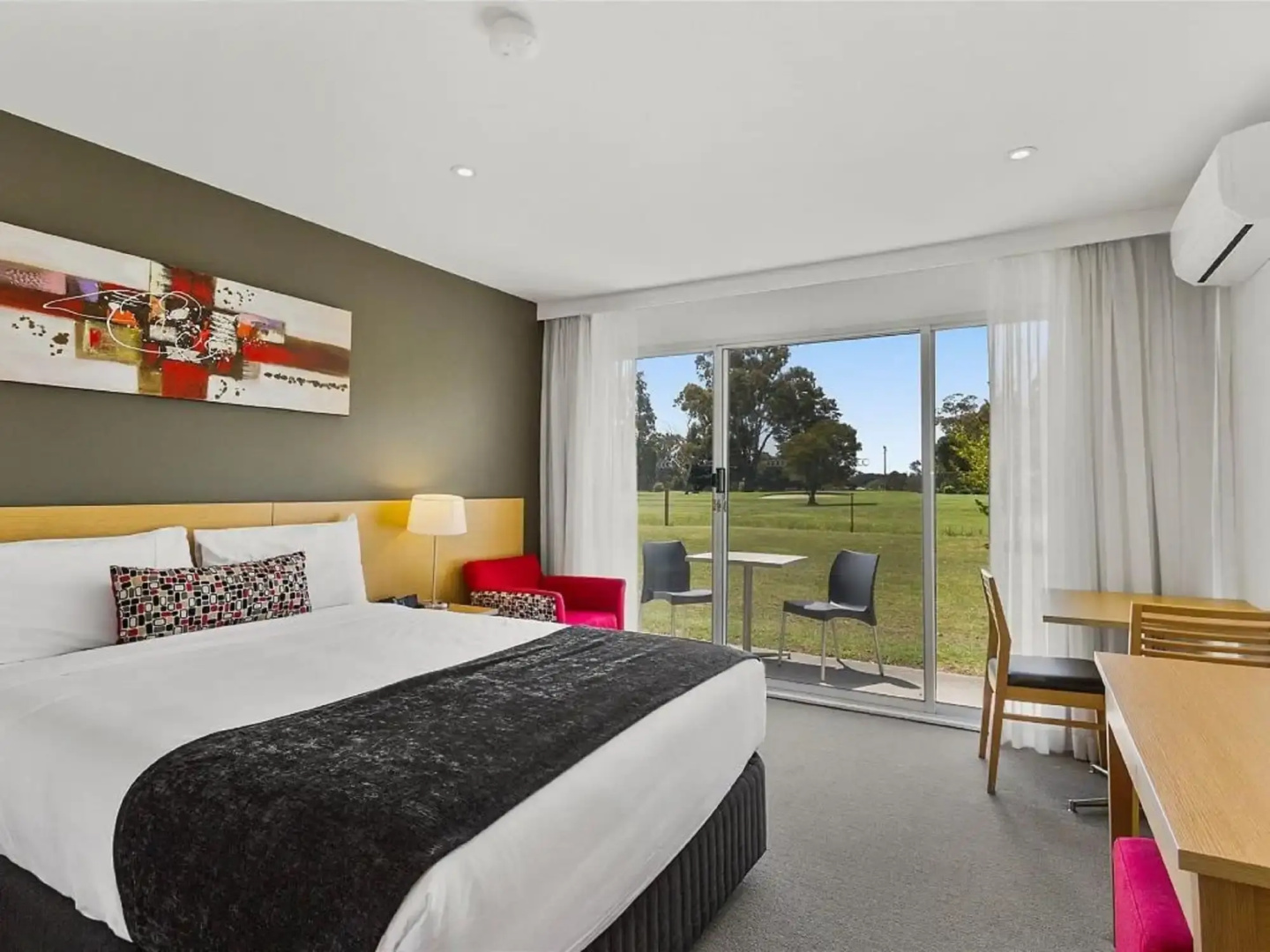 Quality Inn and Suites Traralgon