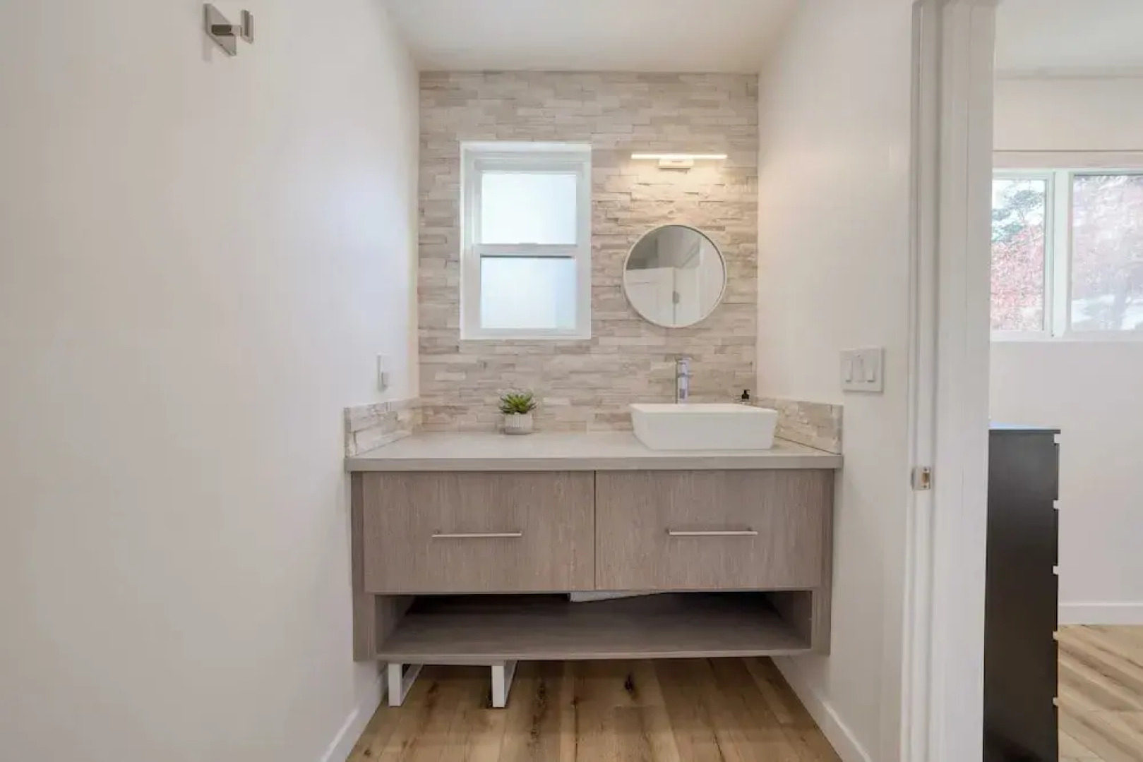 Sunridge Lookout by Avantstay Big Backyard Oasis + Patio, Central Location