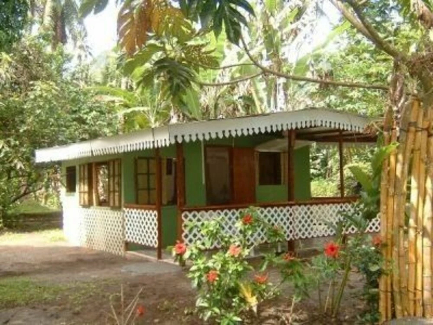 Bonjouir Lodge Paradise
