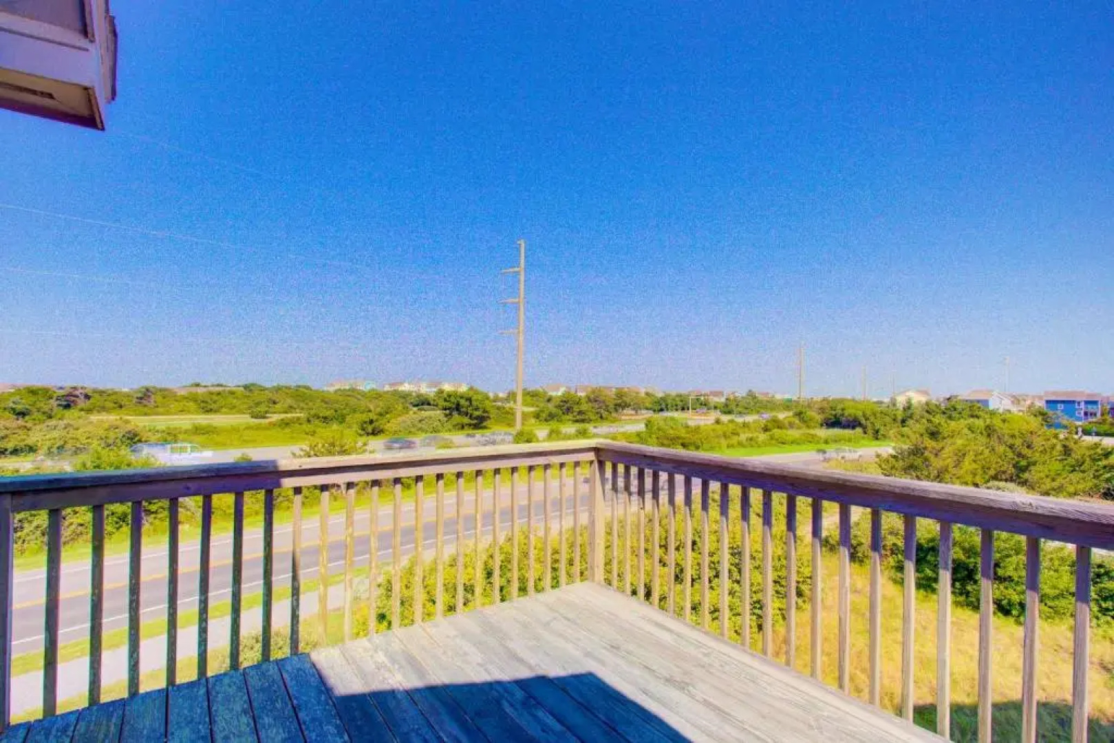 6170 - Poolside Paradise