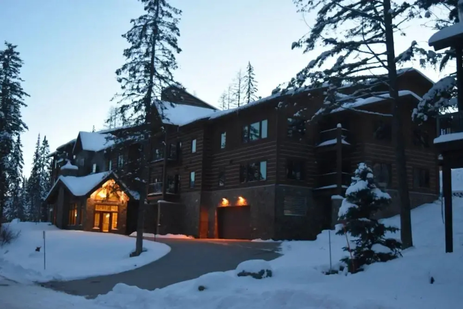 The Pines 3 Bedroom Condo