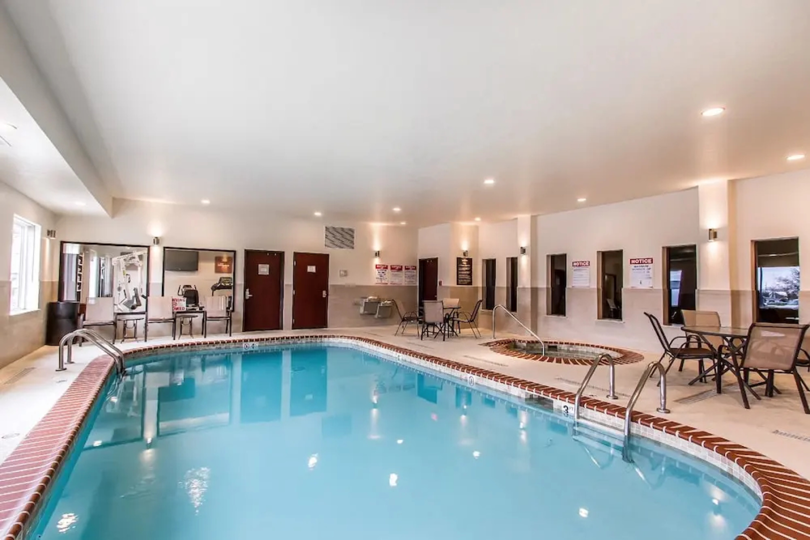 Comfort Suites