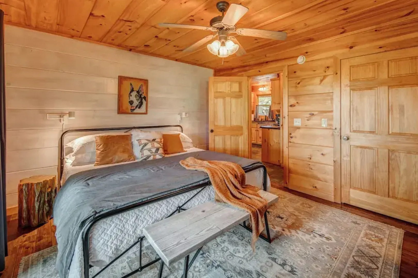 Gorgeous & Secluded 3 BDR Cabin in Mineral Bluff!