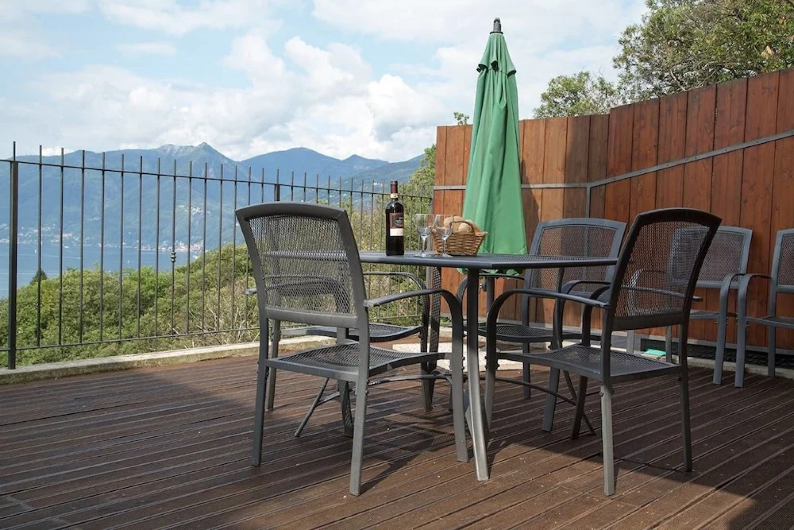 Stunning Italian Lakes Villa With Lake Views, Bbq, Wifi, Wii Games Console