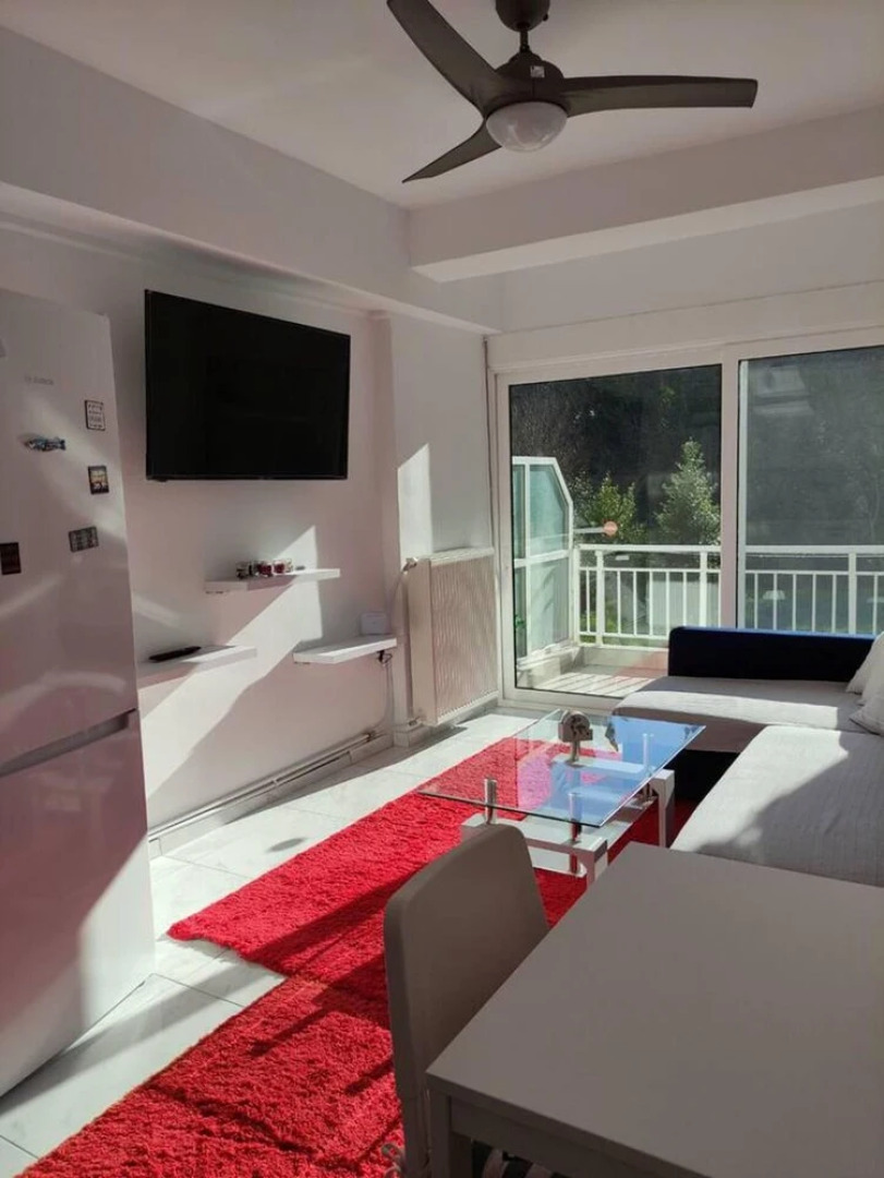 Charming 2-bed Apartment in Agia Triada