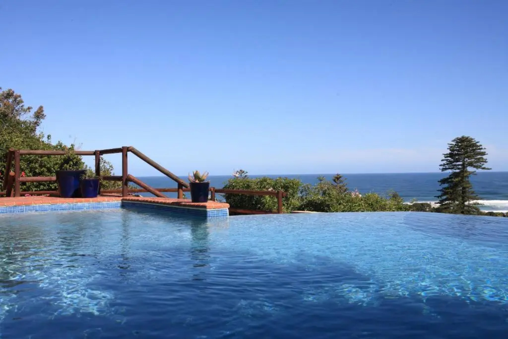 Boardwalk Lodge - self-catering