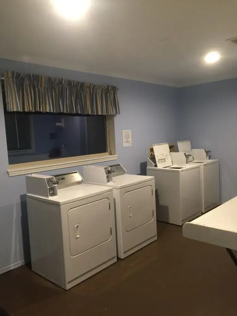 Sunny Springs Resort & Campground