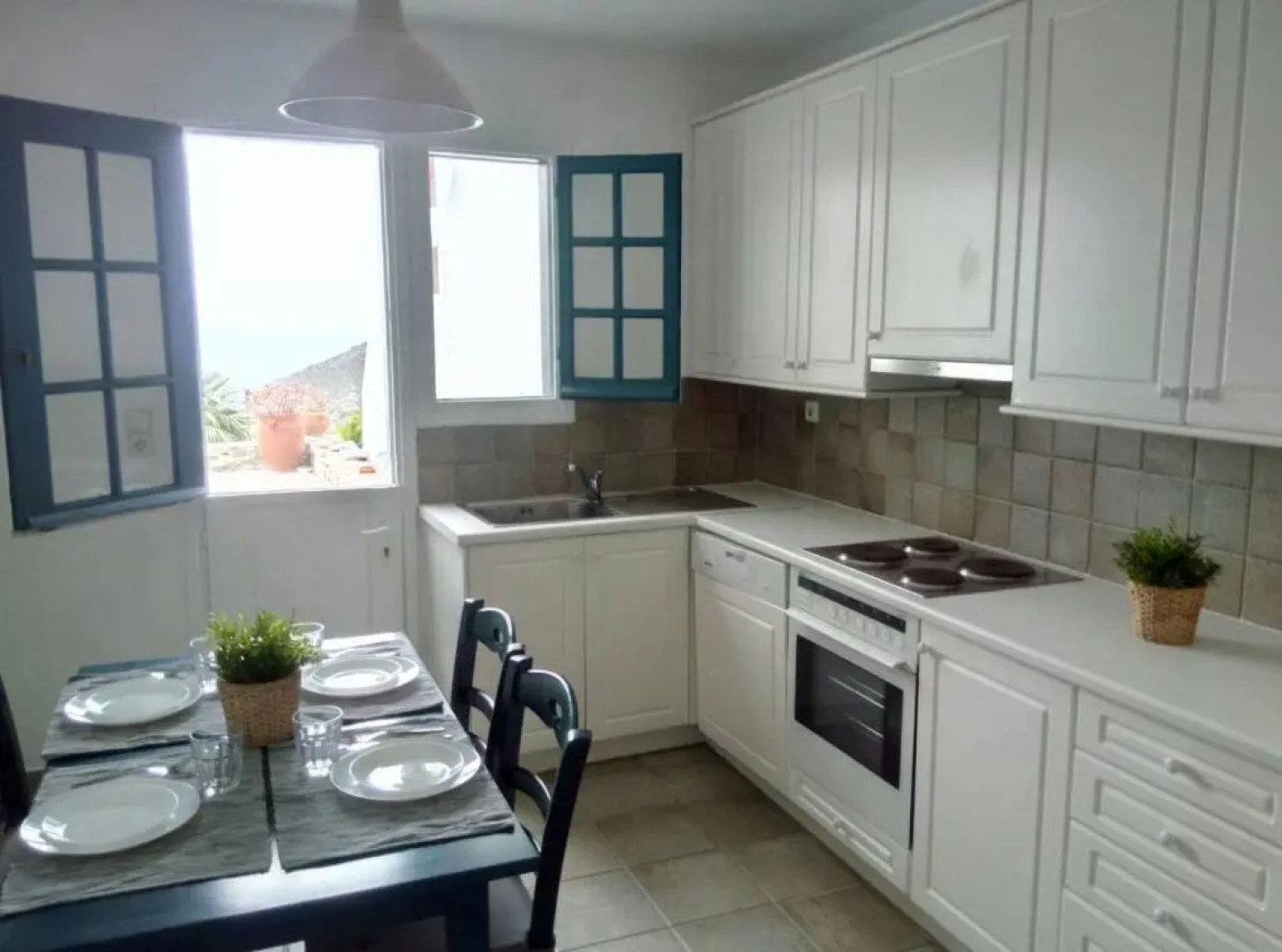 Chez Semiramis Sunrise Serifos 11 persons