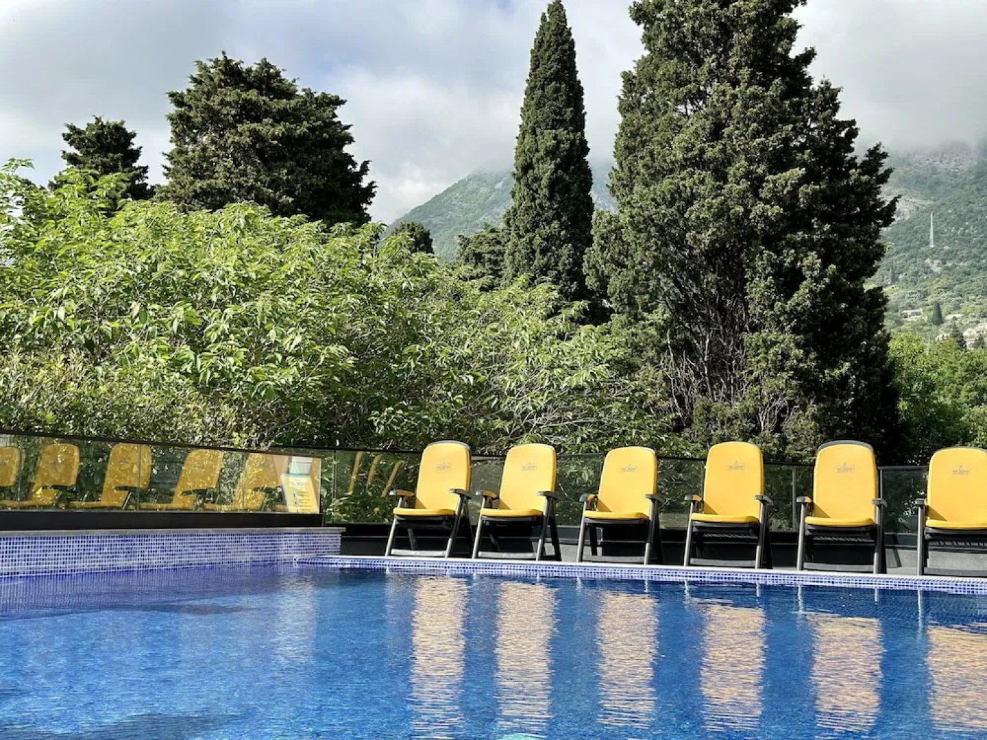 Hotel Del Medio
