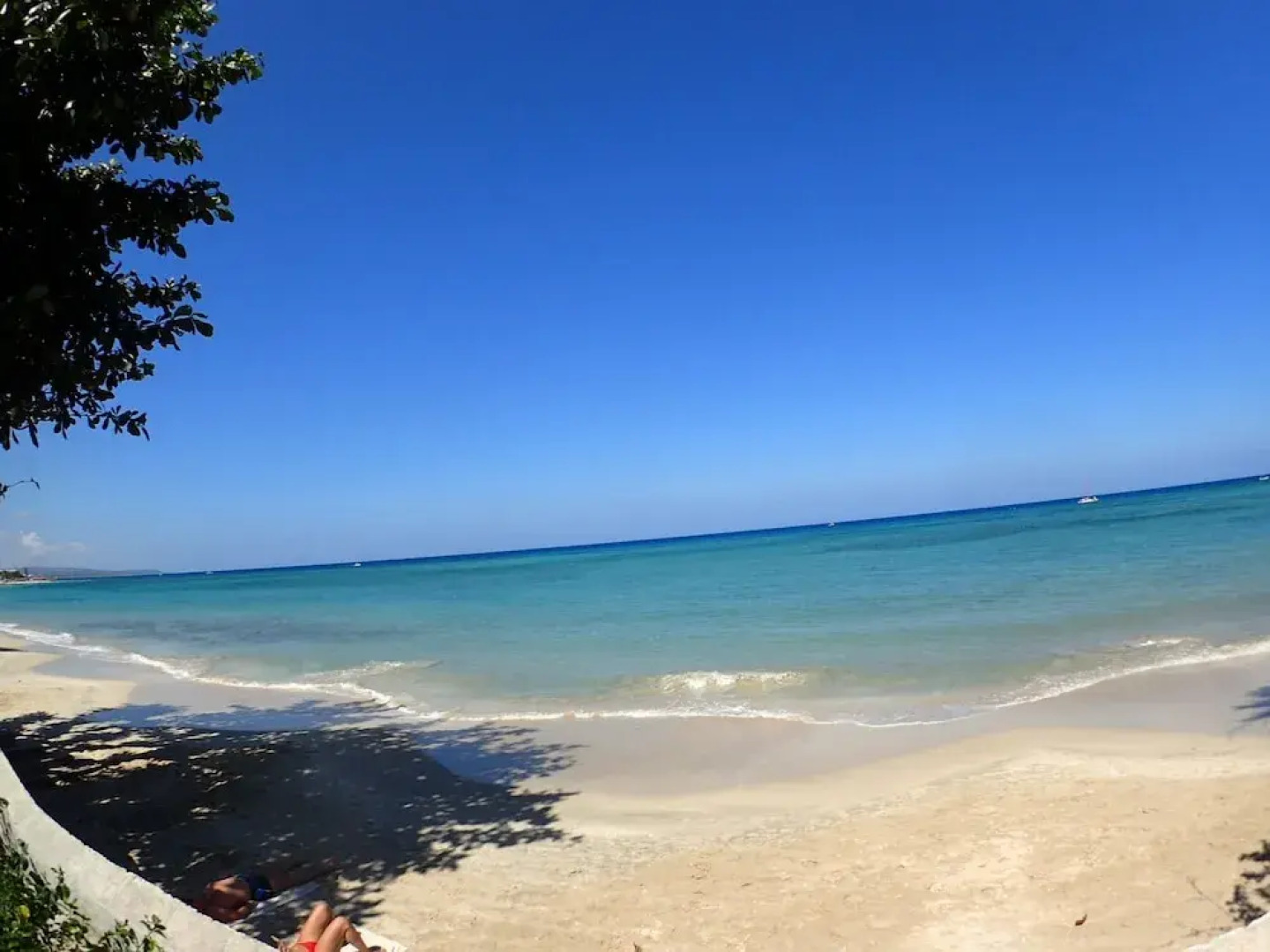 Siesta - Runaway Bay 5BR