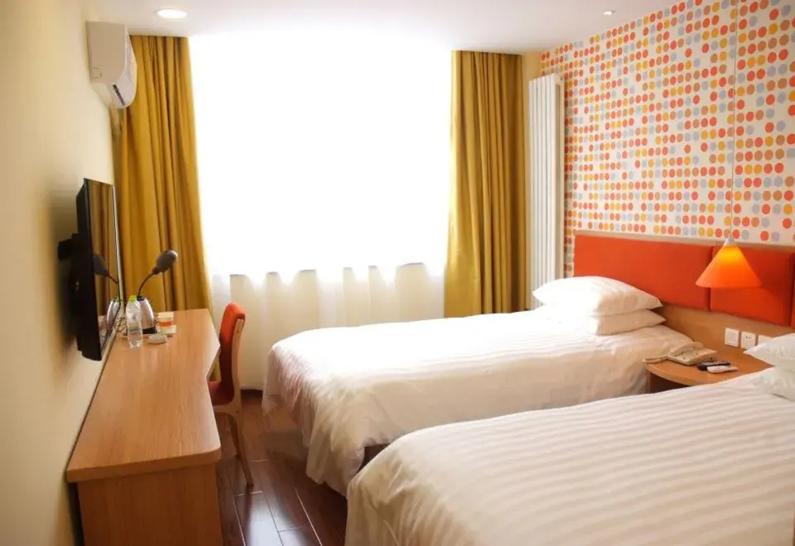 Home Inn Huayi Hotel (Heze Yucheng Guquan Road)